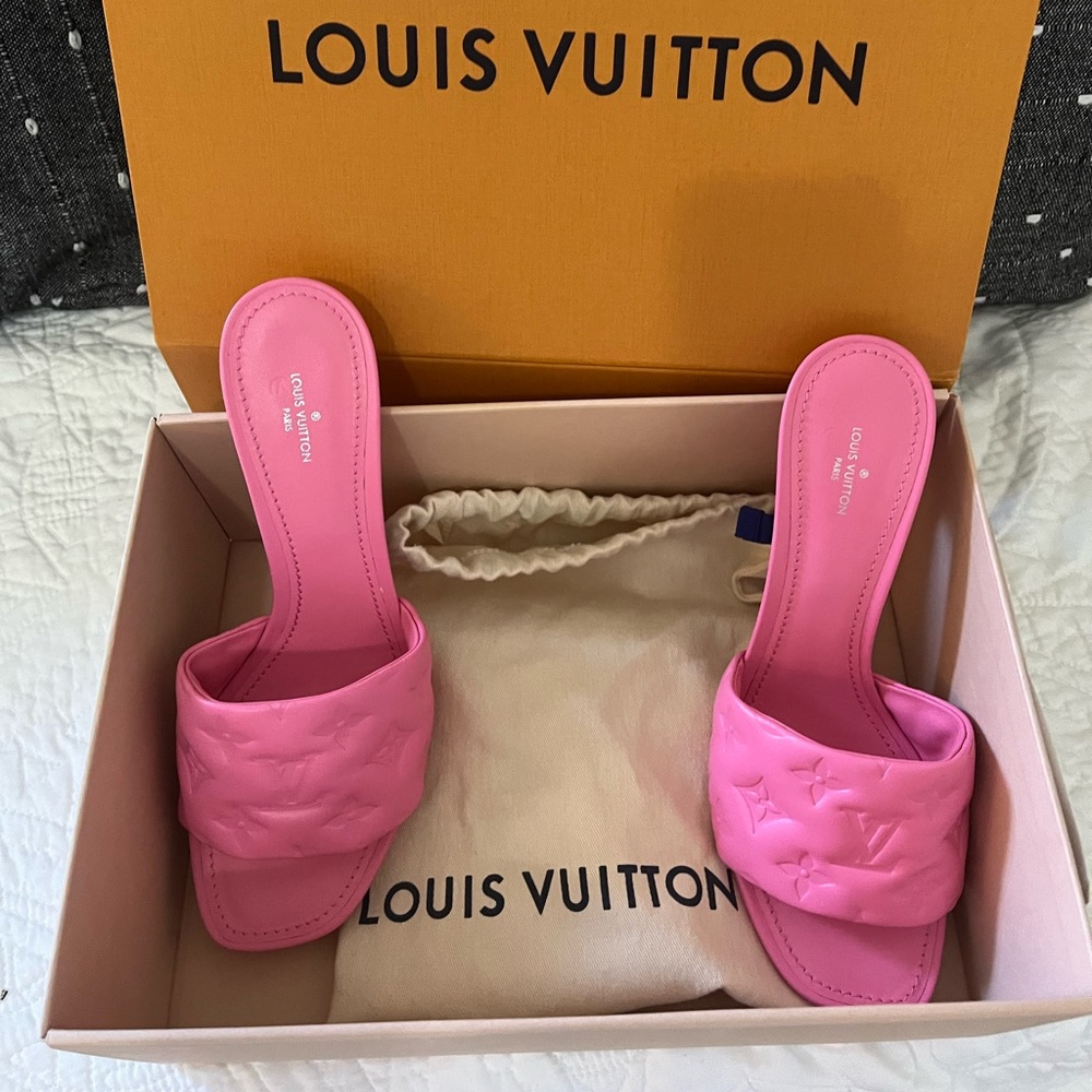 Louis Vuitton Pink Revival Mule 9 CM  sz 10/40